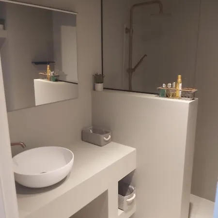 Face Avec Acces Au Padel Prive Belle Terrasse Et Grande Piscine شقة *