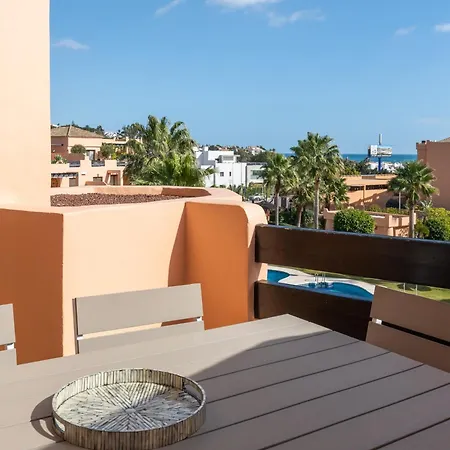 Appartamento Face Avec Accès Au Padel Privé Belle Terrasse Et Grande Piscine