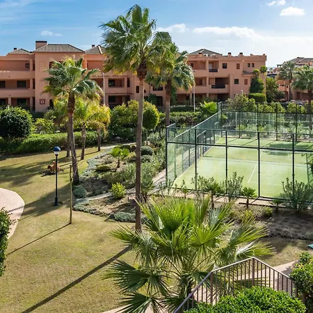 Face Avec Accès Au Padel Privé Belle Terrasse Et Grande Piscine Casares