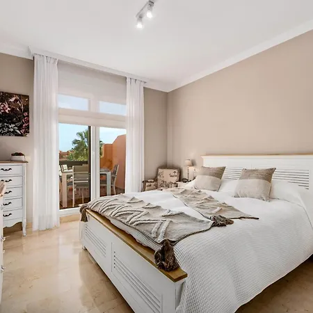 Face Avec Accès Au Padel Privé Belle Terrasse Et Grande Piscine Appartamento Casares